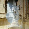 Statue in Valetta.